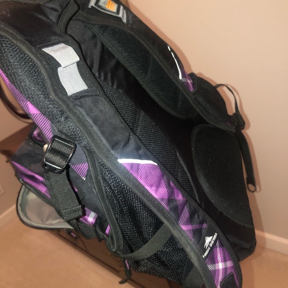 Backpack - Picture 4 of 4